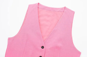 Conjunto Vintage: Colete e Shorts Rosa Monocromático com Gola V - DermeBela