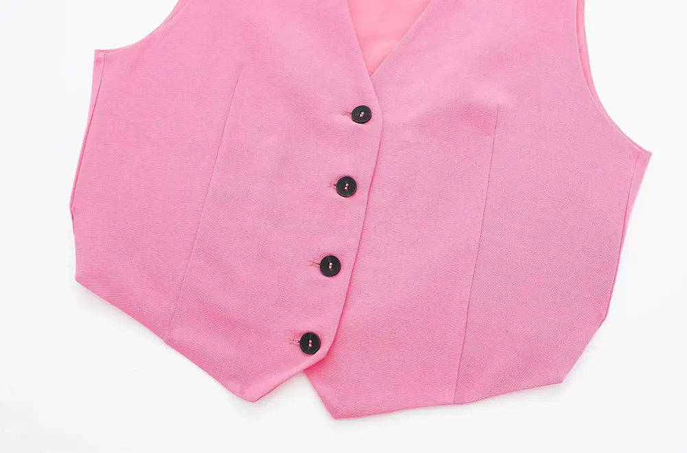 Conjunto Vintage: Colete e Shorts Rosa Monocromático com Gola V - DermeBela
