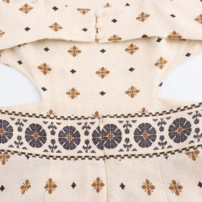 Vestido Longo com Recorte Oco e Sem Mangas